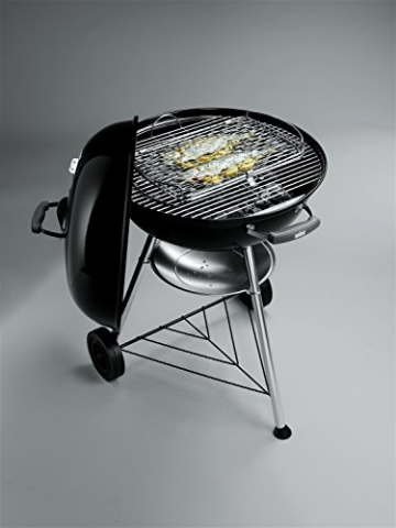 Test Weber Compact Kettle, Holzkohle-Kugelgrill 57 cm